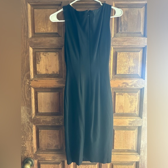 Gorgeous black fitted dress - Picture 4 of 5